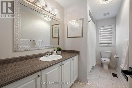 64 Weaver Terrace, New Tecumseth, ON - Indoor Photo Showing Bathroom