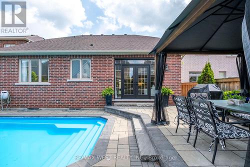 64 Weaver Terrace, New Tecumseth, ON - Outdoor With In Ground Pool With Deck Patio Veranda