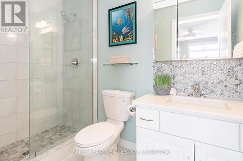 974 Wright Drive, Midland, ON - Indoor Photo Showing Bathroom