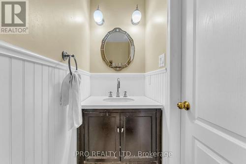 27 Linderwood Drive, Brampton, ON - Indoor Photo Showing Bathroom