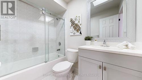 21 - 455 Apache Court, Mississauga, ON - Indoor Photo Showing Bathroom