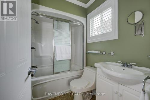 101 Elaine Drive, Orangeville, ON - Indoor Photo Showing Bathroom