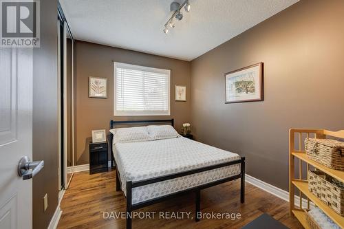 101 Elaine Drive, Orangeville, ON - Indoor Photo Showing Bedroom