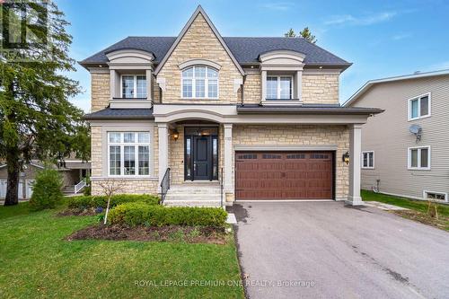 110 Snively Street, Richmond Hill, ON - Outdoor With Facade