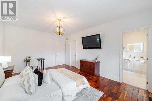 110 Snively Street, Richmond Hill, ON - Indoor Photo Showing Bedroom