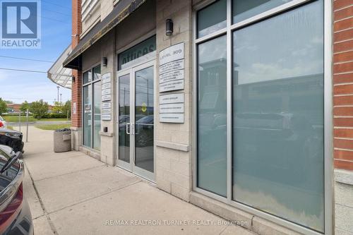 303A - 11685 Yonge Street, Richmond Hill, ON 