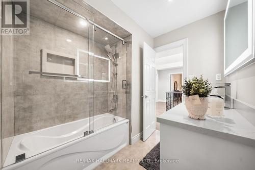 12 Lagani Avenue, Richmond Hill, ON - Indoor Photo Showing Bathroom