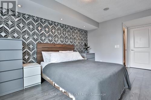 311 - 7730 Kipling Avenue, Vaughan, ON - Indoor Photo Showing Bedroom