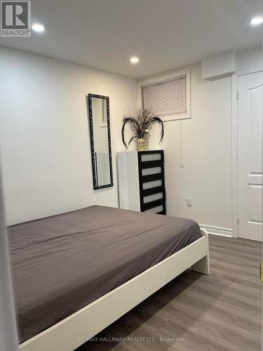 52 Alliston Road, Vaughan, ON - Indoor Photo Showing Bedroom