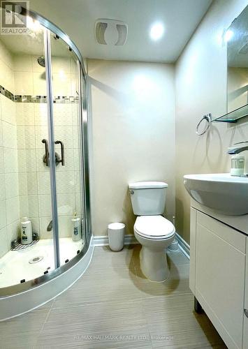 52 Alliston Road, Vaughan, ON - Indoor Photo Showing Bathroom
