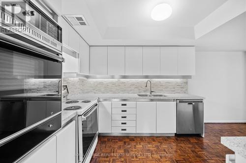 703 - 1166 Bay Street, Toronto, ON - Indoor Photo Showing Kitchen With Double Sink With Upgraded Kitchen