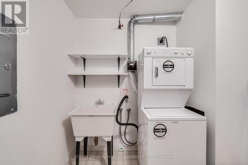 703 - 1166 Bay Street, Toronto, ON - Indoor Photo Showing Laundry Room