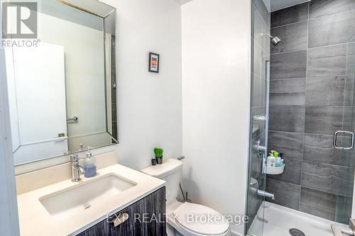 1010 - 56 Forest Manor Road, Toronto, ON - Indoor Photo Showing Bathroom