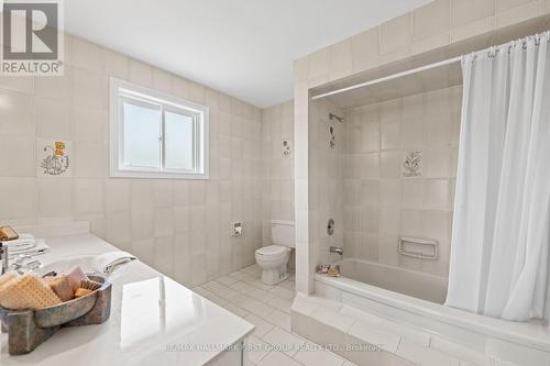 39 Lord Sydenham Court, Toronto, ON - Indoor Photo Showing Bathroom