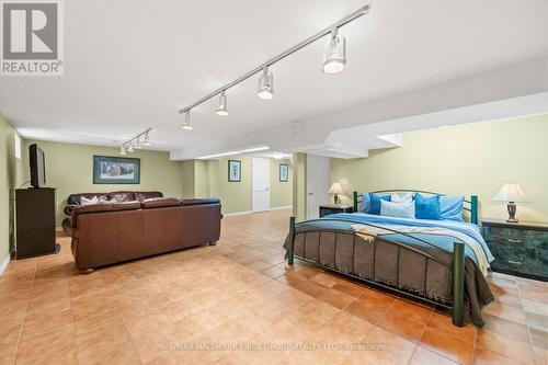 39 Lord Sydenham Court, Toronto, ON - Indoor Photo Showing Bedroom