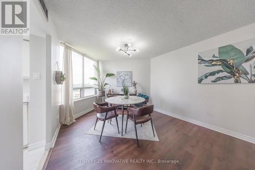 410 - 300 Alton Towers Circle, Toronto, ON - Indoor Photo Showing Dining Room