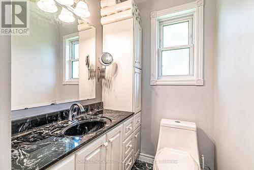 36 Riverside Drive, Kawartha Lakes, ON - Indoor Photo Showing Bathroom