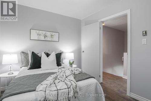 36 Birchcliff Avenue, Kawartha Lakes, ON - Indoor Photo Showing Bedroom