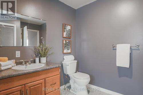 36 Birchcliff Avenue, Kawartha Lakes, ON - Indoor Photo Showing Bathroom