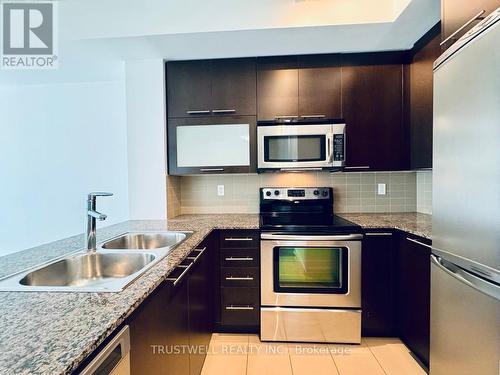 807 - 500 Sherbourne Street, Toronto, ON - Indoor Photo Showing Kitchen With Double Sink With Upgraded Kitchen