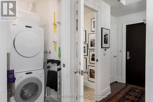413 - 1717 Avenue Road, Toronto, ON - Indoor Photo Showing Laundry Room