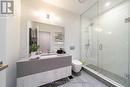 213 - 6 Jackes Avenue, Toronto, ON  - Indoor Photo Showing Bathroom 