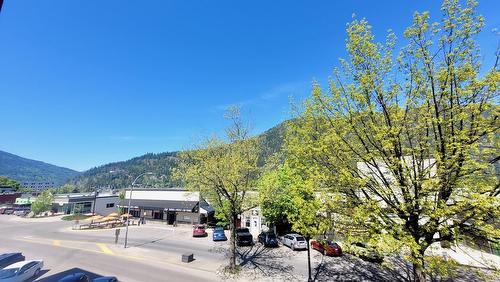 201 - 710 Vernon Street, Nelson, BC - Outdoor With View