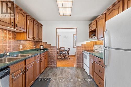 987 Highway 62 Road, Prince Edward County, ON - Indoor Photo Showing Kitchen