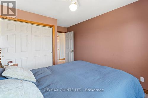 987 Highway 62 Road, Prince Edward County, ON - Indoor Photo Showing Bedroom