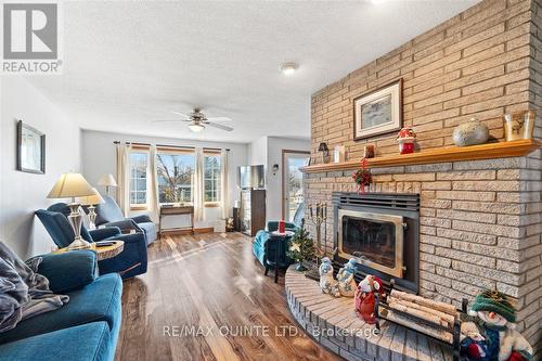 987 Highway 62 Road, Prince Edward County, ON - Indoor Photo Showing Living Room With Fireplace