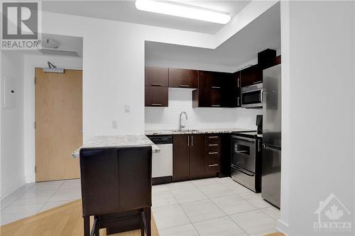 179 Metcalfe Street Unit#710, Ottawa, ON - Indoor Photo Showing Kitchen