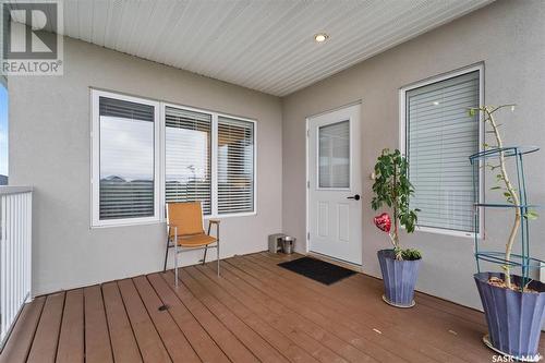 327 Arscott Crescent, Saskatoon, SK - Outdoor With Deck Patio Veranda With Exterior