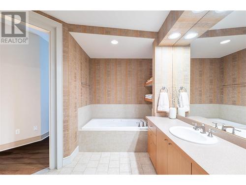 101 Falcon Point Way Unit# 3, Vernon, BC - Indoor Photo Showing Bathroom