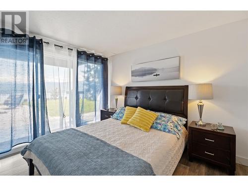 2740 Lakeview Road, West Kelowna, BC - Indoor Photo Showing Bedroom
