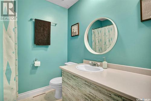 26 Madison Crescent, Saskatoon, SK - Indoor Photo Showing Bathroom