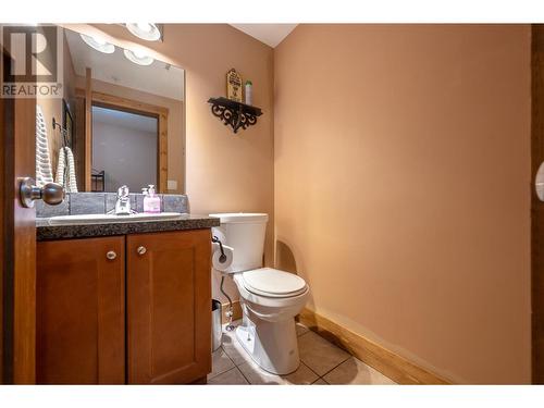 5401 Lakeshore Drive Unit# 104, Osoyoos, BC - Indoor Photo Showing Bathroom