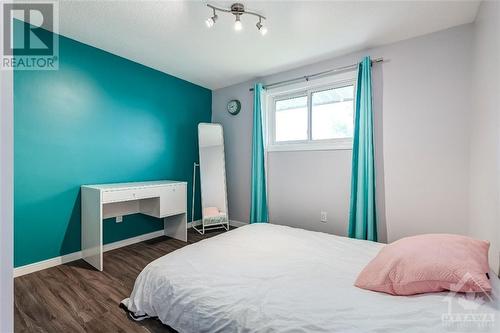 2597 Needham Crescent, Ottawa, ON - Indoor Photo Showing Bedroom