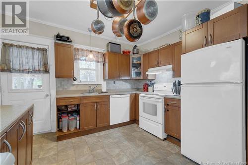546-548 Champlain Street, Saint John, NB - Indoor Photo Showing Kitchen