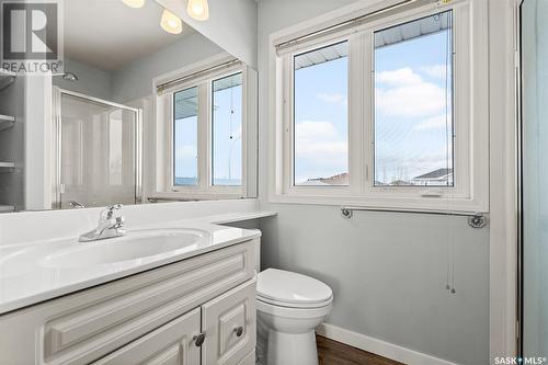 119 Buckwold Cove, Saskatoon, SK - Indoor Photo Showing Bathroom