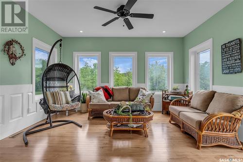 King Country Acreage, Dundurn Rm No. 314, SK - Indoor Photo Showing Living Room