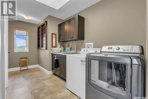 King Country Acreage, Dundurn Rm No. 314, SK - Indoor Photo Showing Laundry Room