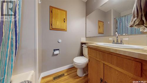 187 Merlin Crescent, Regina, SK - Indoor Photo Showing Bathroom