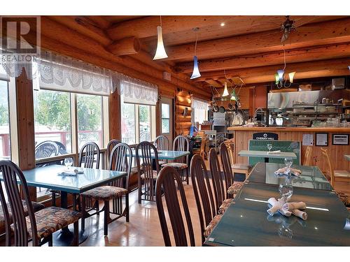 1681 Sugar Lake Road Unit# 67, Cherryville, BC - Indoor Photo Showing Dining Room