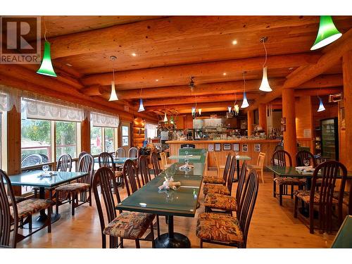 1681 Sugar Lake Road Unit# 67, Cherryville, BC - Indoor Photo Showing Dining Room