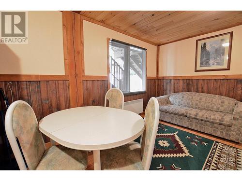 1681 Sugar Lake Road Unit# 67, Cherryville, BC - Indoor Photo Showing Dining Room