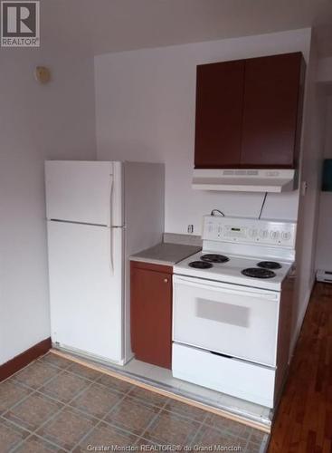 15-17 Andrew Street, Campbellton, NB - Indoor Photo Showing Kitchen