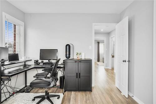 80 Whitwell Way, Hamilton, ON - Indoor Photo Showing Office