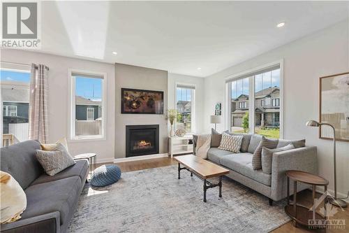 51 Yacht Terrace, Manotick, ON - Indoor Photo Showing Living Room With Fireplace