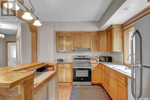 900 Mcdonald Street, Regina, SK - Indoor Photo Showing Kitchen With Double Sink