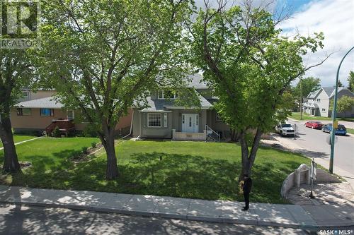 900 Mcdonald Street, Regina, SK - Outdoor